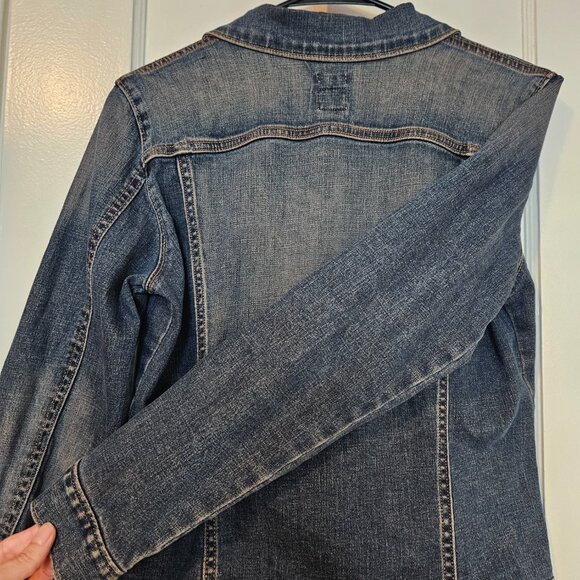 GAP Jean Jacket - Picture 4 of 8